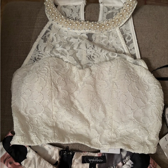 New Cream and floral Prom/semi-formal Dress - Picture 6 of 7